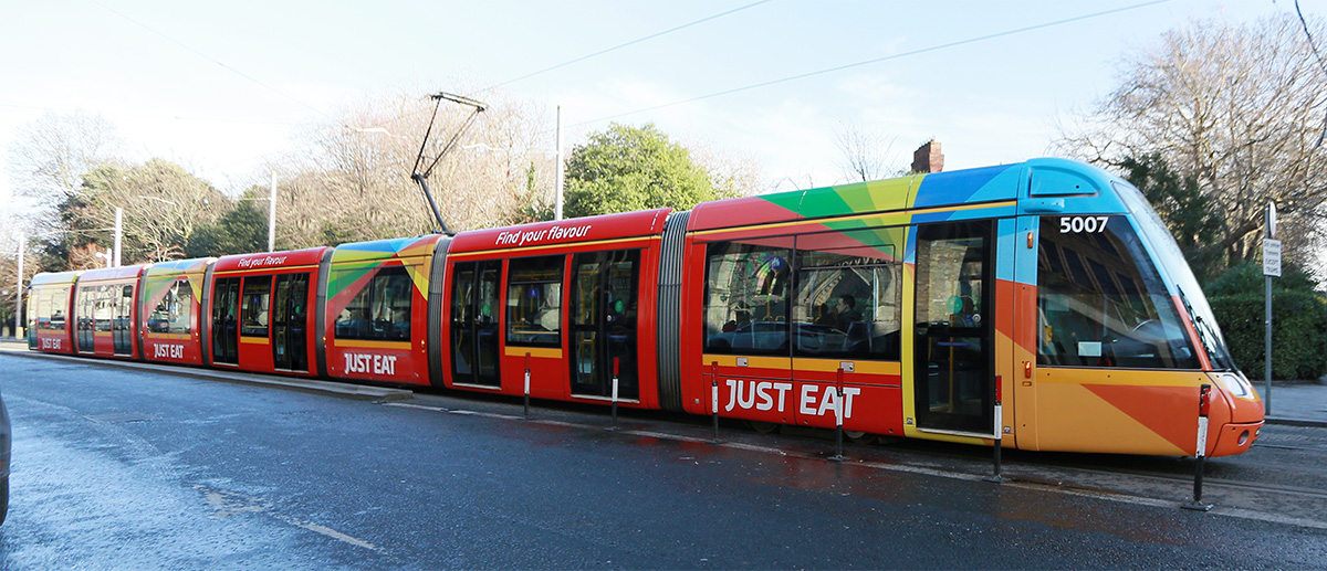 Resized c02-2017-Just-Eat-Luas-find-your-flavour-Luas-Tram-Wrap-food--(17)