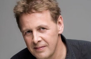 Ian Dempsey to Host 2016 Star Awards