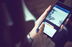 Research Shows Young People Feel Pressure from Social Media Channels