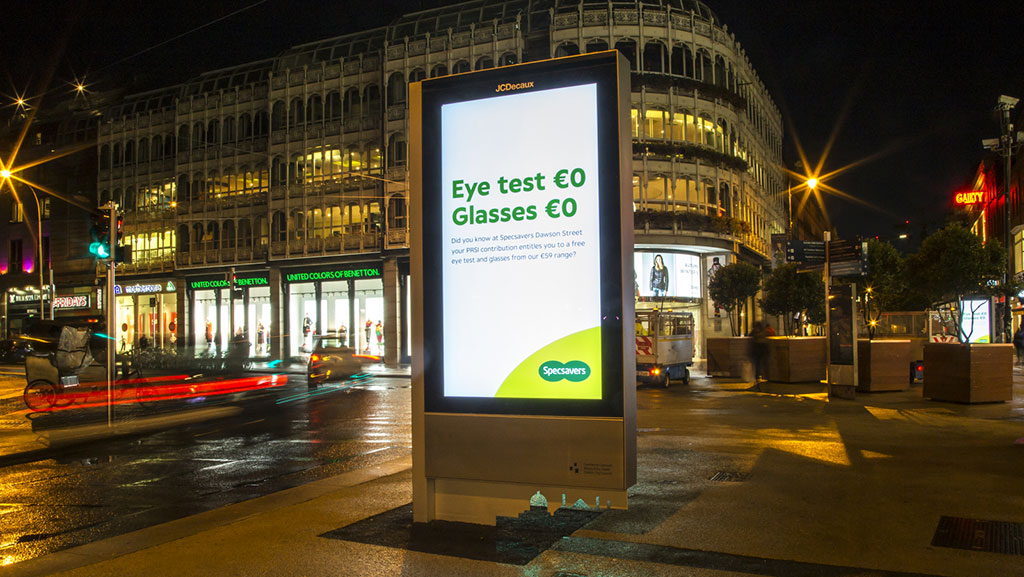 Kinetic Rolls out Eye Catching Campaign for Specsavers Ireland