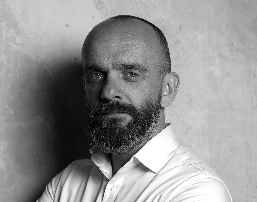 Wish I'd Done That: Lee Douglas, Creative Director, Oliver - Vimarsana News