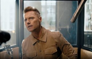 Ronan Keating Toasts St Stephen’s Day in New Rockshore Campaign