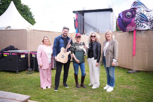Shania Twain Discovers Her Irish Heritage With Guitar Presented by The Public House and EPIC.