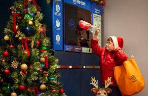 New Campaign from Re-turn Show us the Right Way to Do Christmas