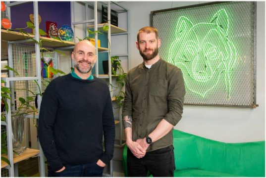 Wolfgang Research Highlights Widening Sales Gap Between Online and Offline Retailers in 2025