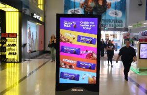 Out \ Look: Big Brands Trust in Out of Home